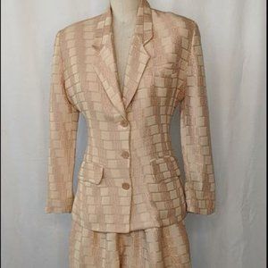 Vintage VERTIGO PARIS POUR LA VILLE 2 piece sett.